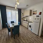 Monaco Summerland מאמאיה