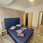 Monaco Summerland דירה מאמאיה