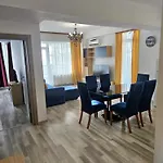 Monaco Summerland מאמאיה