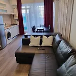 דירה Monaco Summerland מאמאיה