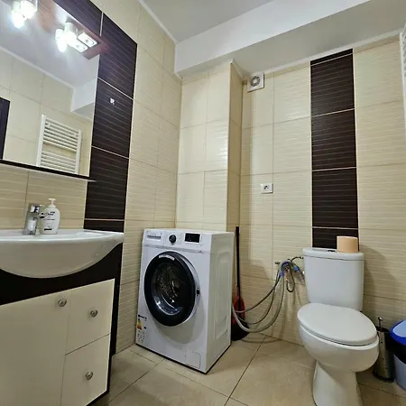 Monaco Summerland Mamaia