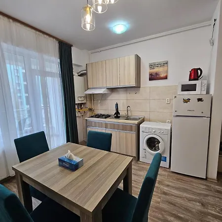 Monaco Summerland * Mamaia