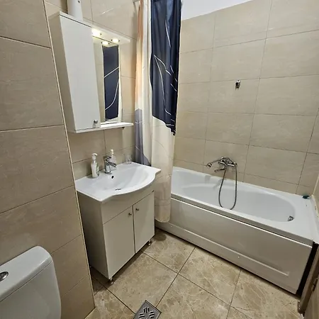 Apartment Monaco Summerland *