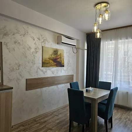 Monaco Summerland * Mamaia