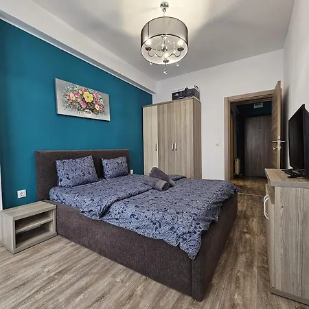 Apartment Monaco Summerland