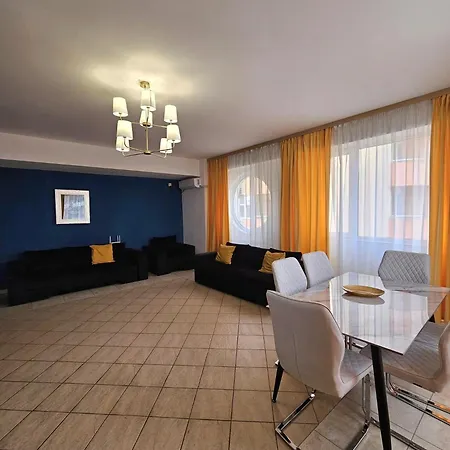 Monaco Summerland Mamaia