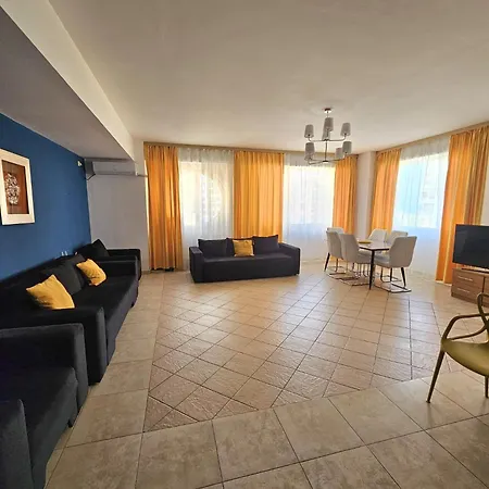 Monaco Summerland * Mamaia