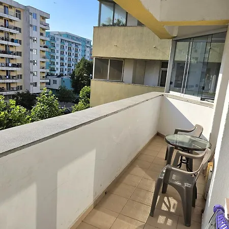 Monaco Summerland Apartman *