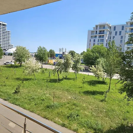 Monaco Summerland Mamaia