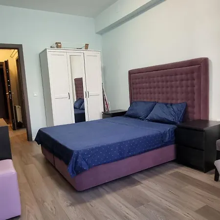 Monaco Summerland Mamaia